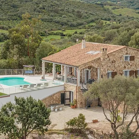 Villa I Venti Di Molara San Teodoro (Sardinia)
